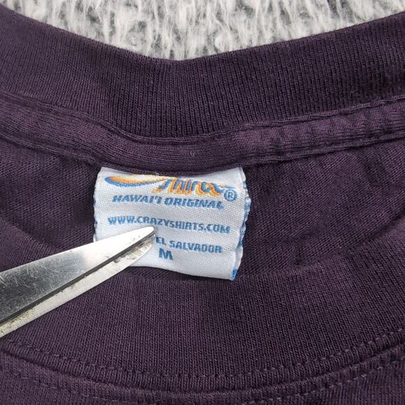 Vintage Crazy Shirts Hawaii Shirt Men Medium Purple Hammerhead Shark Tee USA 90s - Picture 2 of 6